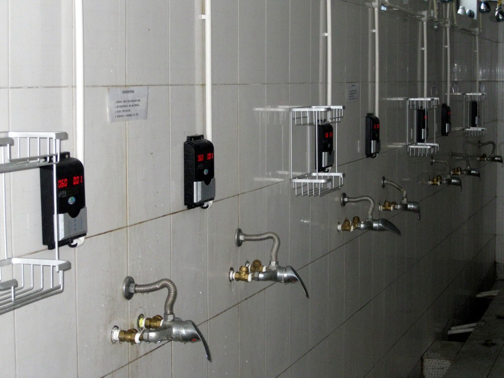 智能IC卡水控机 工厂学校节水系统 健身房酒店淋浴刷卡机