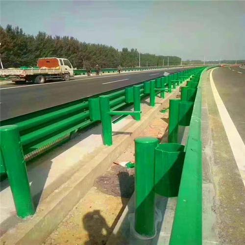 云南省高速防撞护栏厂家直销质量保证