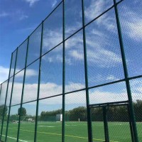 三亚操场隔离网 篮球场防护网 球场围栏设计生产