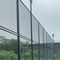 海南公园运动场围网 学校操场防护网 球场围栏生产安装