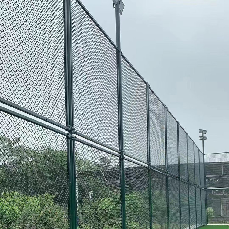 山东五人制笼式足球场围网 球场围栏精品定制