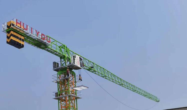 浏阳市一款QTZ80塔机自重达到42吨的QTZ6013塔吊