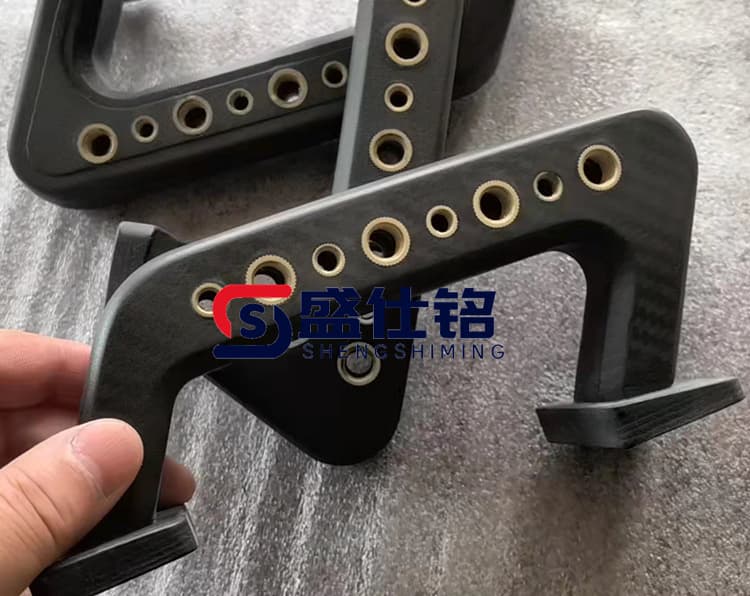 碳纤维把手 碳纤维异形件 碳纤维模压件 碳纤维型材加工
