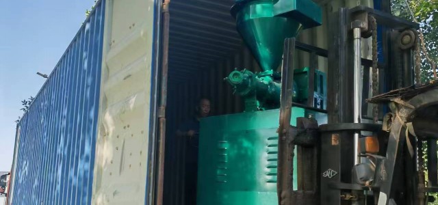 恒戈电焊条生产机械设备：竞有道 创无限