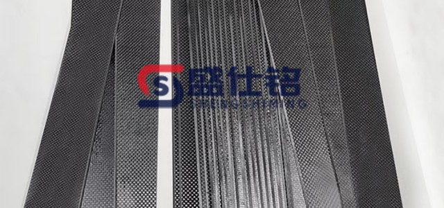 工业之刃 碳纤维刮刀板的卓越之选