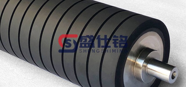 轻量化革命驱动工业提速 碳纤维包胶辊迎来爆发式增长