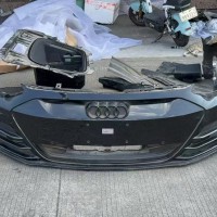 奥迪新款E-tron GT前杠 龙门架 升降器 刹车盘